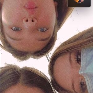 Meet your Posher, April